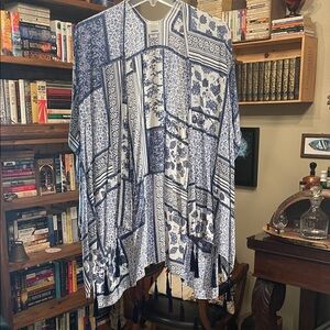Sonoma Blue and White Floral Kimono